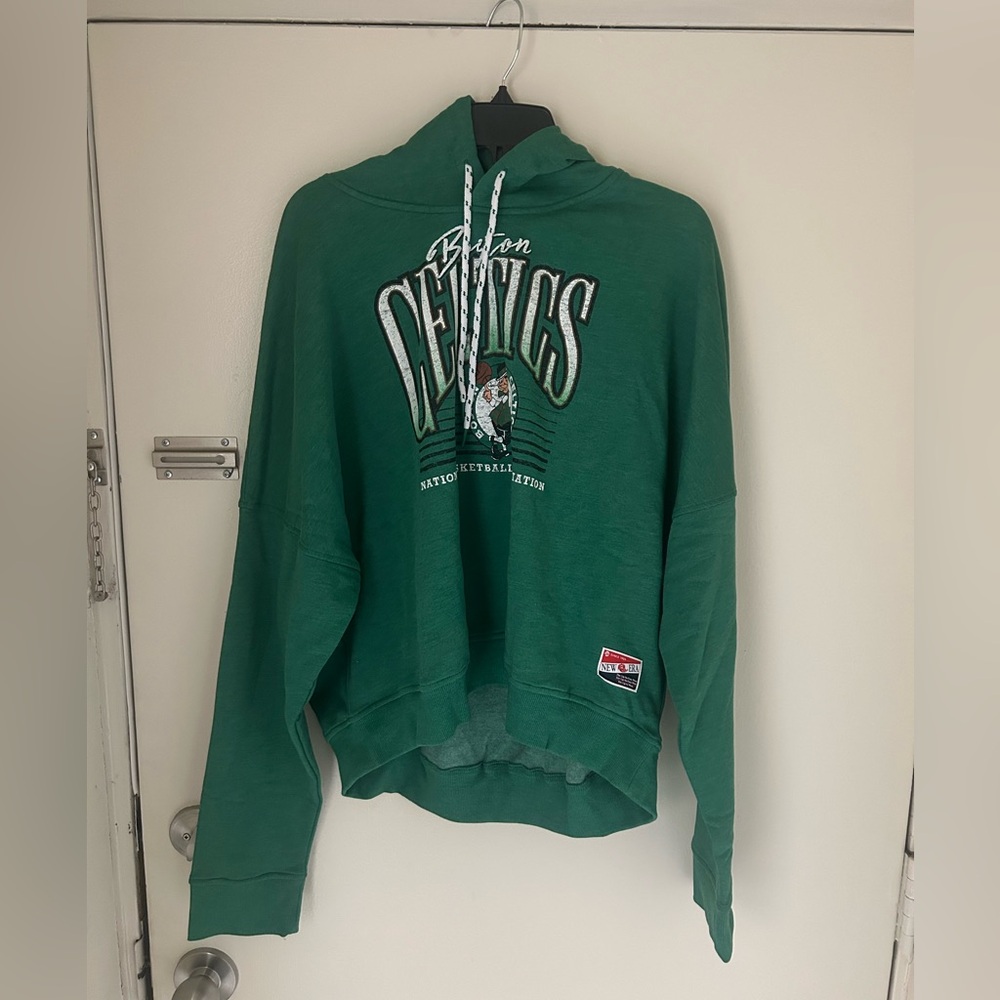 NWT Womens New Era NBA Celtics sweatshirt size XL